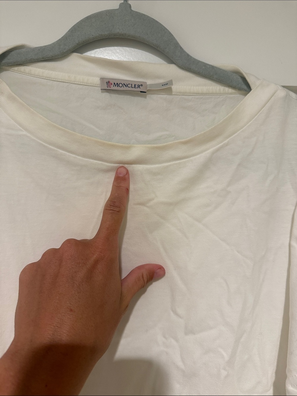 Moncler Cream white Short Sleeve Drawstring Waist Tee size large - Picture 4 of 10
